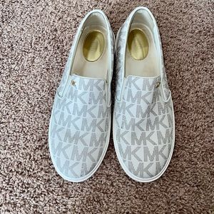 MK slip-ons
